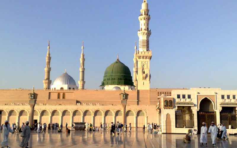 Hukum Shalat Arba'in di Masjid Nabawi • Konsultasi 